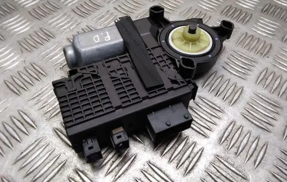 Citroen C4 I Picasso Front door window regulator motor 9654087780