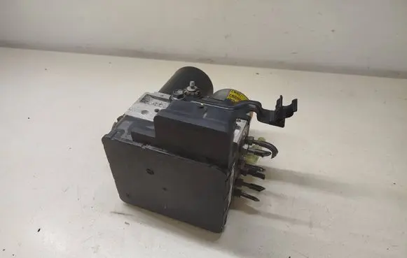 Lexus RX 330 - 350 - 400H ABS Pump 4451048060