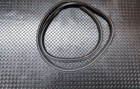 Skoda Superb B8 (3V) Rubber seal rear door 3V5867368B