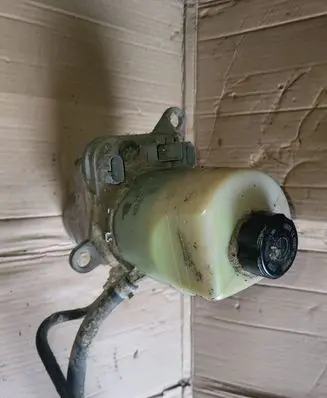 Ford Focus Electric power steering pump 4M513K514