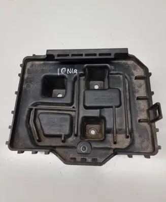 Battery tray