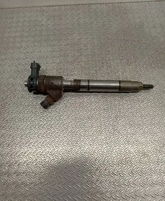 Fuel injector