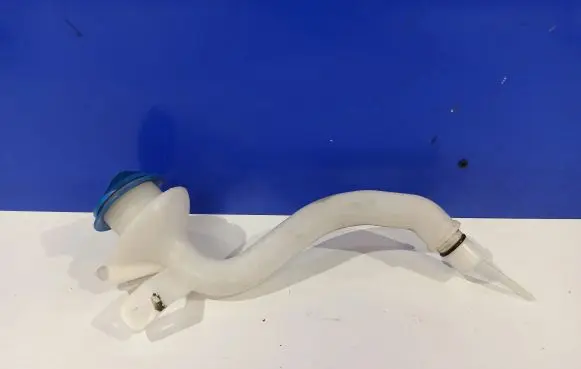 Volvo XC90 Window washer liquid tank fill tube 31349387 31349848