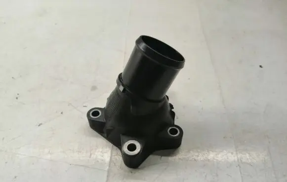 Toyota Corolla Verso AR10 Thermostat housing 163210R011