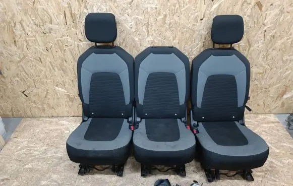 Citroen C4 II Picasso Second row seats 