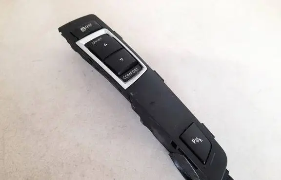 BMW 5 F10 F11 ESP (stability program) switch 61319202951 10755210
