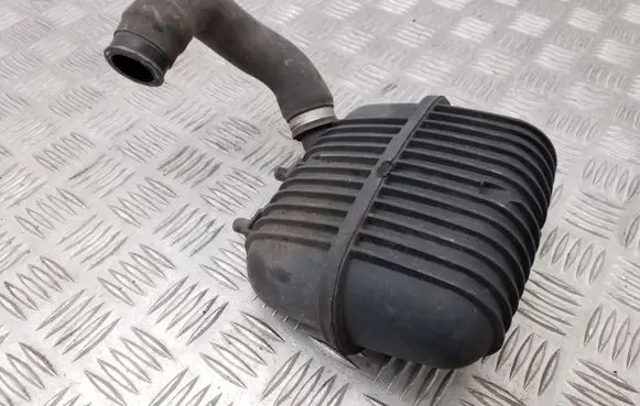 Audi A6 S6 C6 4F Intake resonator 8E0129955 4F0145832B