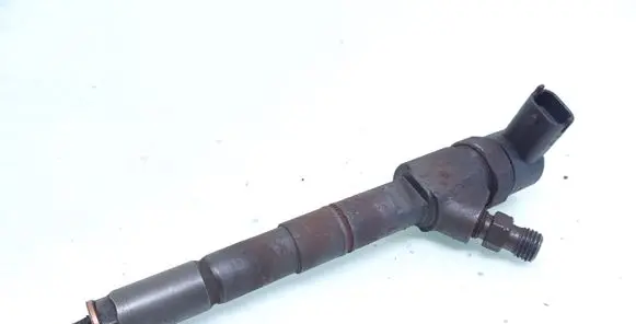 Opel Vectra C Fuel injector 0445110159