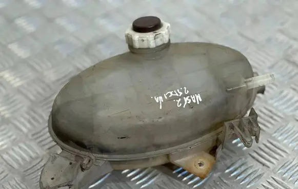 Renault Master II Coolant expansion tank/reservoir 8200595002