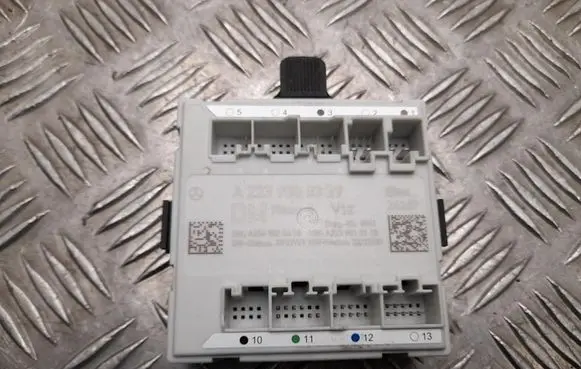 Mercedes-Benz GLC C254 Door control unit/module A2239000339