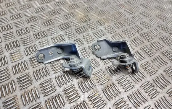Front door hinge set