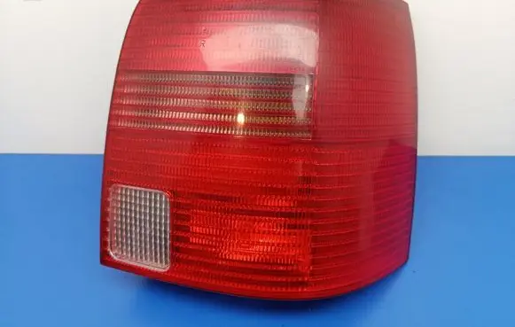 Volkswagen PASSAT B5 Rear/tail lights 3B9945112F