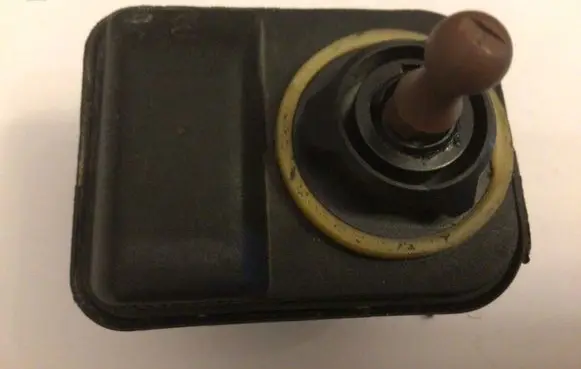 Headlight level adjustment motor