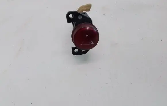 Mitsubishi Colt Hazard light switch