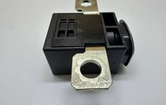 BMW 5 G30 G31 G38 Fuse 0080P1100017
