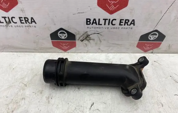BMW 5 F10 F11 Engine coolant pipe/hose 7810707 10808611