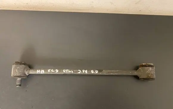 Mercedes-Benz CLS C219 Rear anti-roll bar/stabilizer link A2113203389