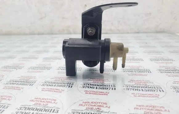 Audi A4 S4 B6 8E 8H Turbo solenoid valve 1K0906627A