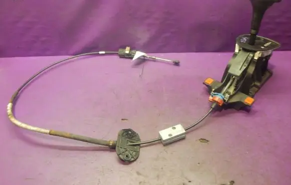 Ford Focus Gear shifter/selector XS4P7C453AF