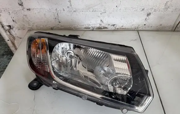 Dacia Logan II Headlight/headlamp 260107737R 00693263