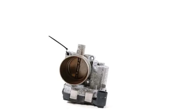 Volkswagen Golf VII Throttle valve 03F133062C