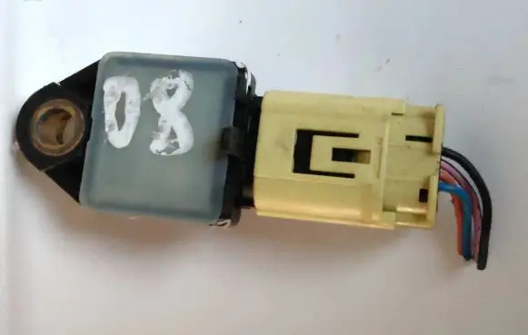 KIA Carnival Airbag deployment crash/impact sensor 959202F500 D1GLBV1GMD0652