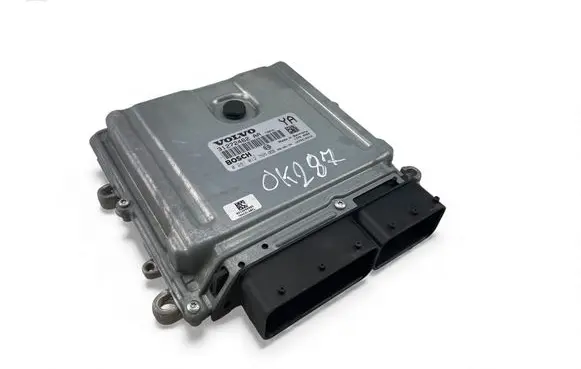 Volvo V70 Engine control unit/module ECU 31272462AA 0281012765