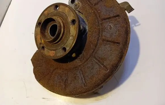 Volkswagen PASSAT B6 Front wheel hub