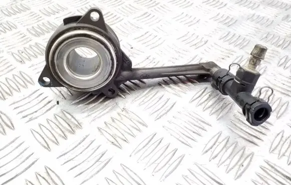 Clutch slave cylinder