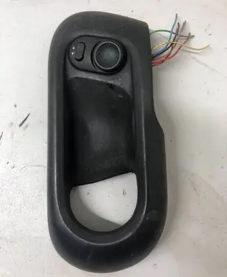 Opel Corsa C Wing mirror switch 09116491 09116491L