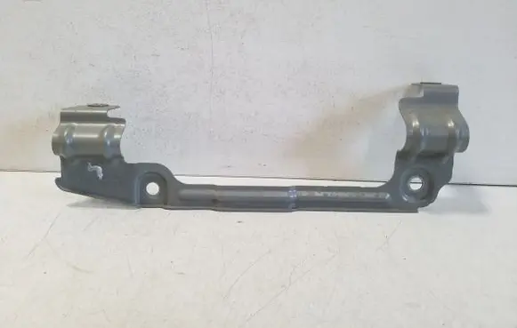 Audi A6 S6 C8 4K Fender mounting bracket 4K0821167