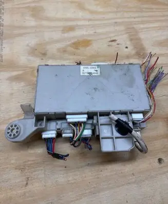 Lexus SC 430 Fuse box set 82730-24040 82730-34040
