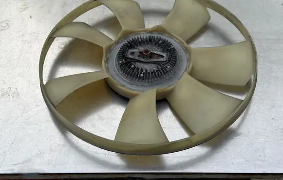 Mercedes-Benz Sprinter W906 Viscous fan clutch A0002009723 LDA7RF420