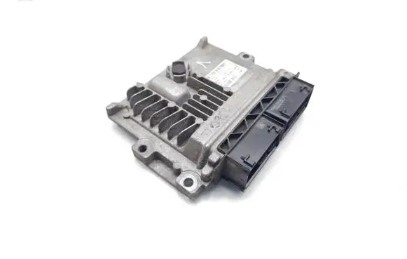 Ford Mondeo MK V Engine control unit/module DS71-12B684-XC 28575336 HS7A-12A650-CBA