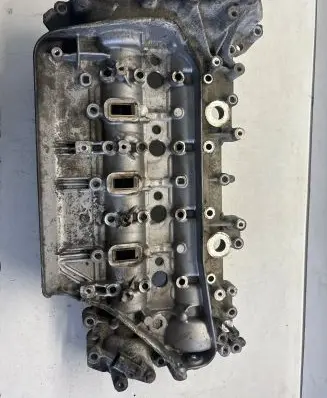 Renault Trafic III (X82) Rocker cam cover 130005277R