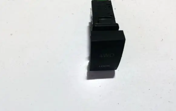 Traction control (ASR) switch