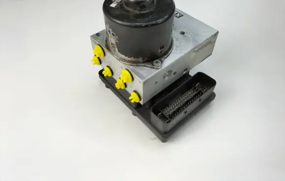 Mercedes-Benz ML W163 ABS Pump A1635459832