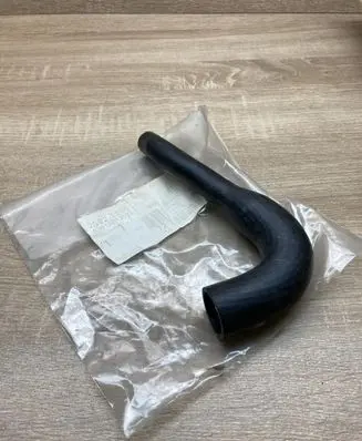 Mercedes-Benz Sprinter W901 W902 W903 W904 Engine coolant pipe/hose A9015012582