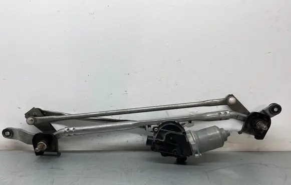 Front wiper linkage and motor