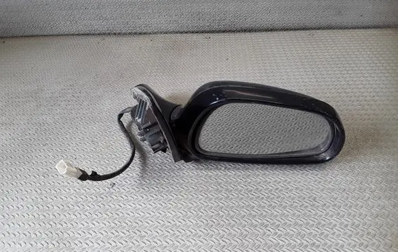 Mazda 626 Front door electric wing mirror E13010519