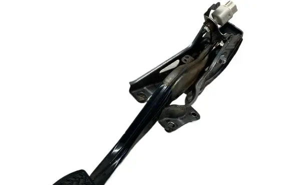 Toyota Yaris Brake pedal OYT25937