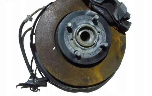 Toyota Yaris Front wheel hub spindle knuckle