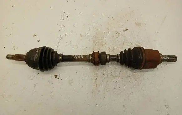 Nissan Note (E11) Front driveshaft