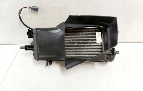 Ford Focus Intercooler radiator CV61-9L440-VC