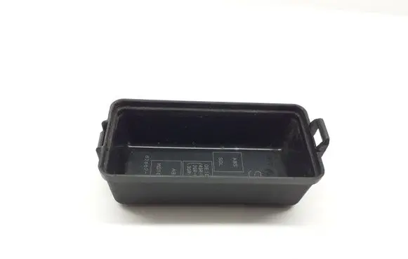 Lexus CT 200H Fuse box set 8266253110 PPT10