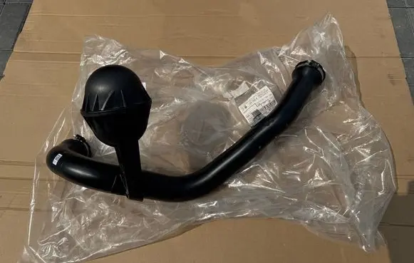 Audi A4 S4 B9 8W Turbo air intake inlet pipe/hose 8W0145673AL 2024005503 2033820240