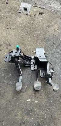 Renault Master IV Pedal assembly brak