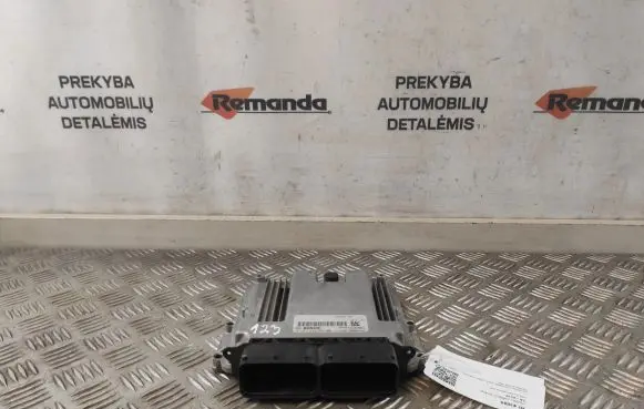 Alfa Romeo Stelvio Engine control unit/module 50552130 1039S93388 0281033903
