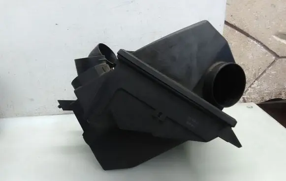 Audi A8 S8 D2 4D Air filter 078133835