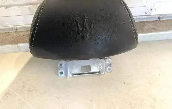 Maserati GranTurismo Rear seat headrest L0240580